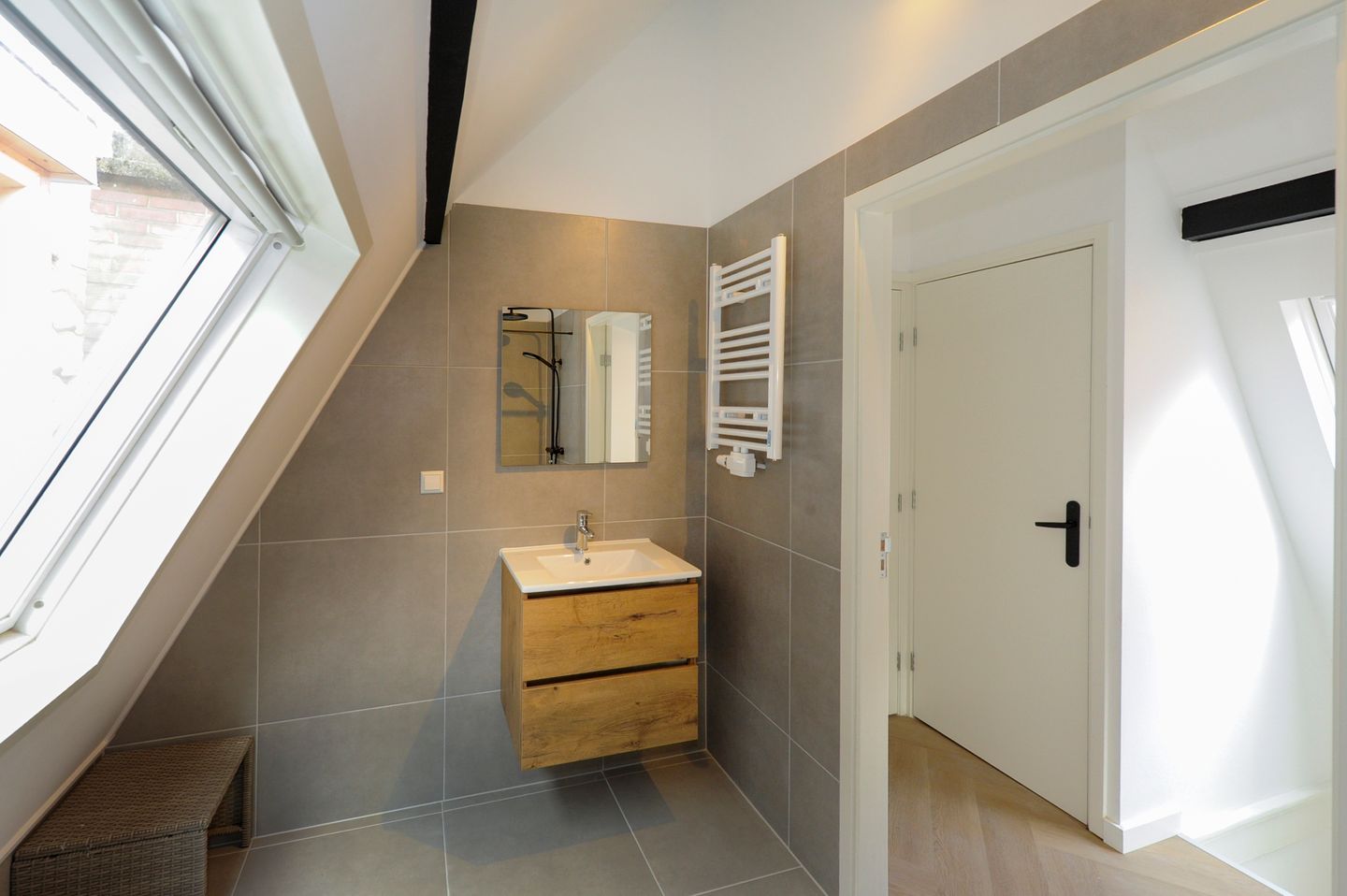 Foto 25 van Van Swindenstraat 39