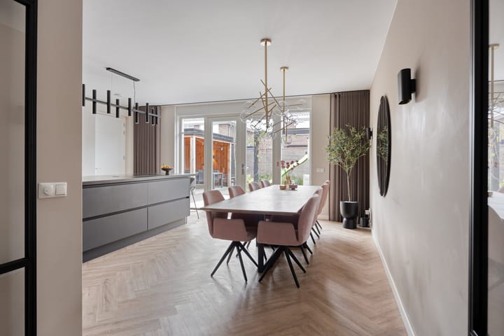 Foto 20 van Gitaarstraat 15