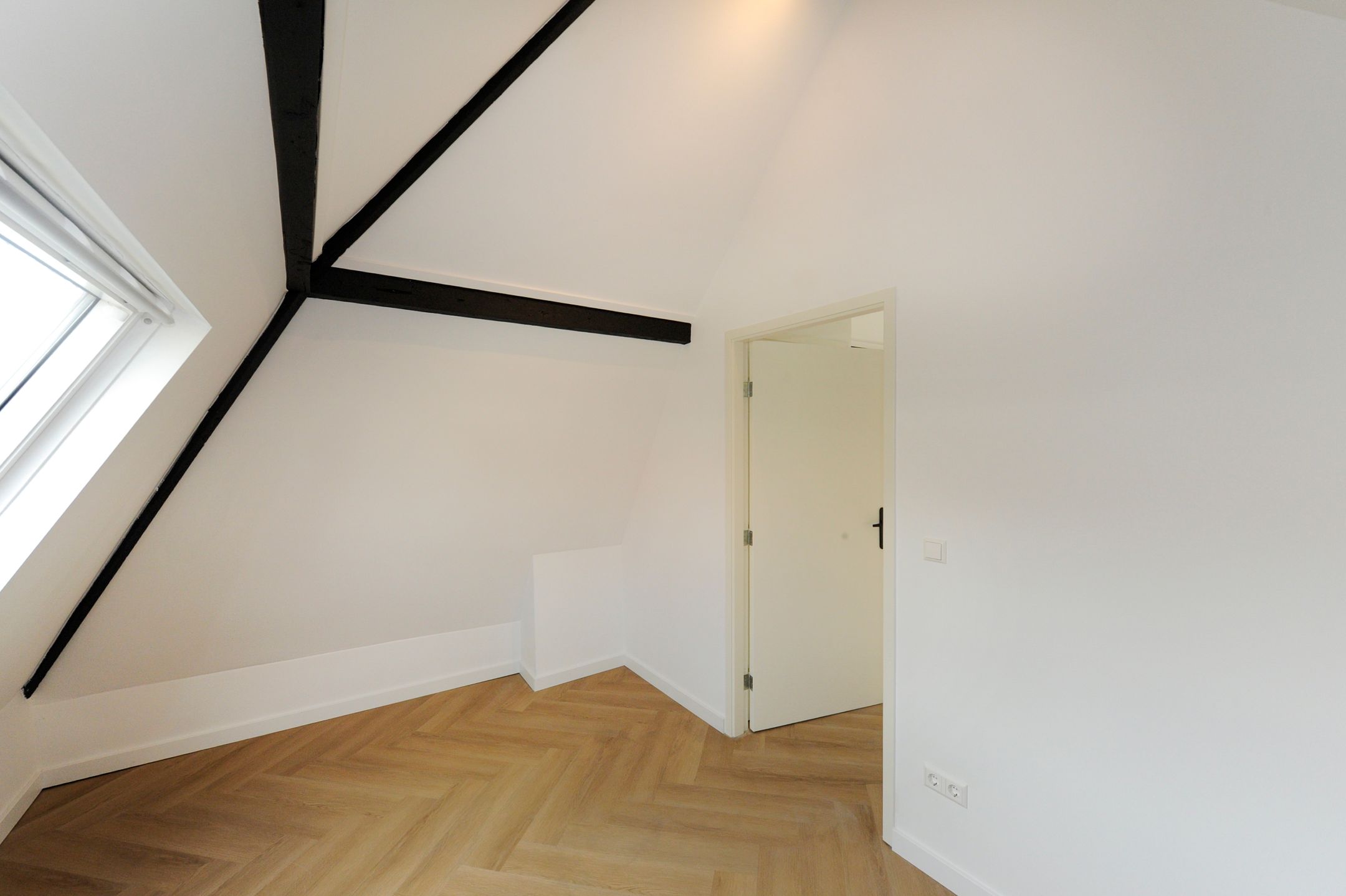 Foto 27 van Van Swindenstraat 39