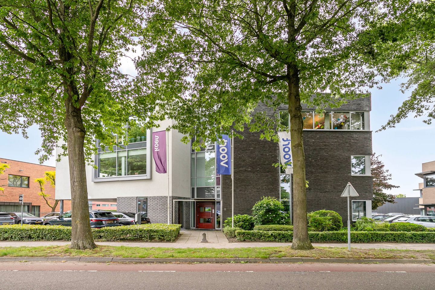 View photo 2 of Schoutlaan 11