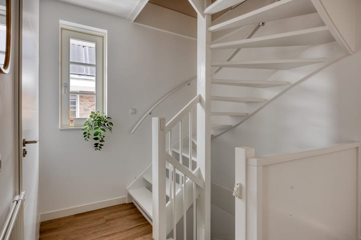 Foto 50 van Gitaarstraat 15