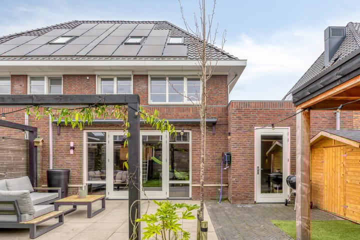 Foto 69 van Gitaarstraat 15