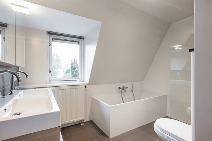 Foto 24 van Seneca 10