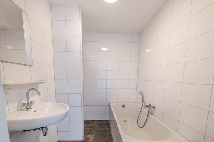 Photo 10 of Graaf Janstraat 34-A