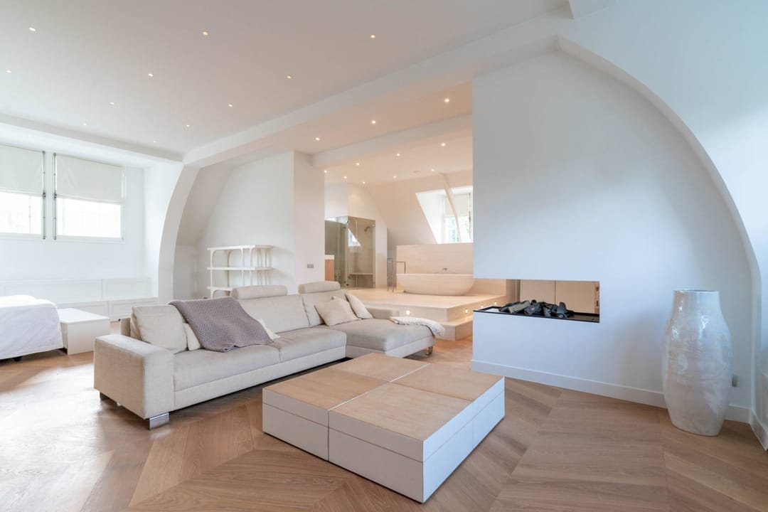 Foto 1 van Carnegielaan 11