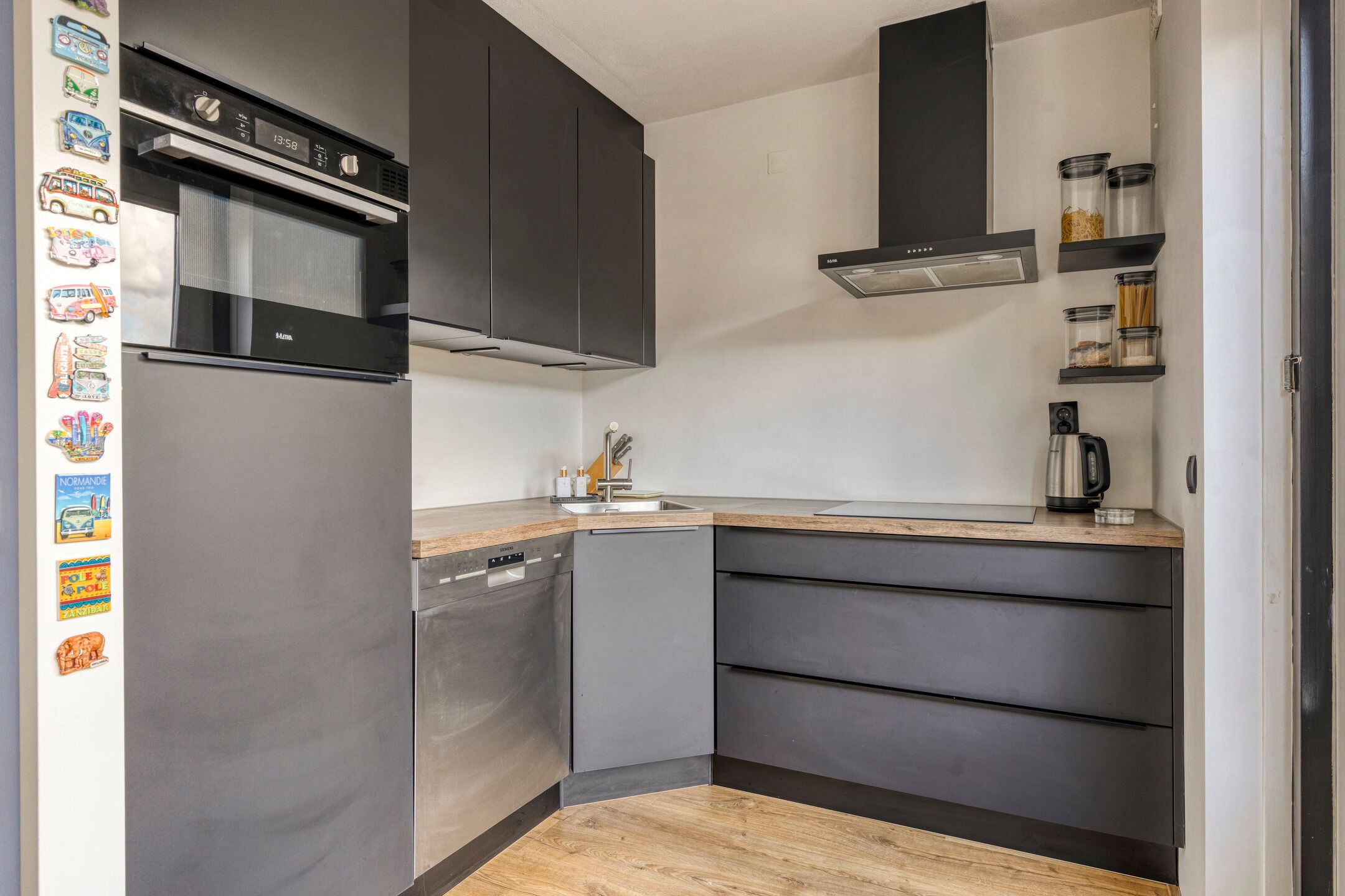 Foto 3 van Middenbeemsterstraat 27