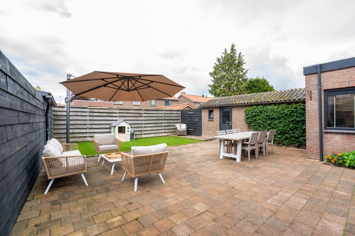 Photo 38 of Meidoornlaan 16