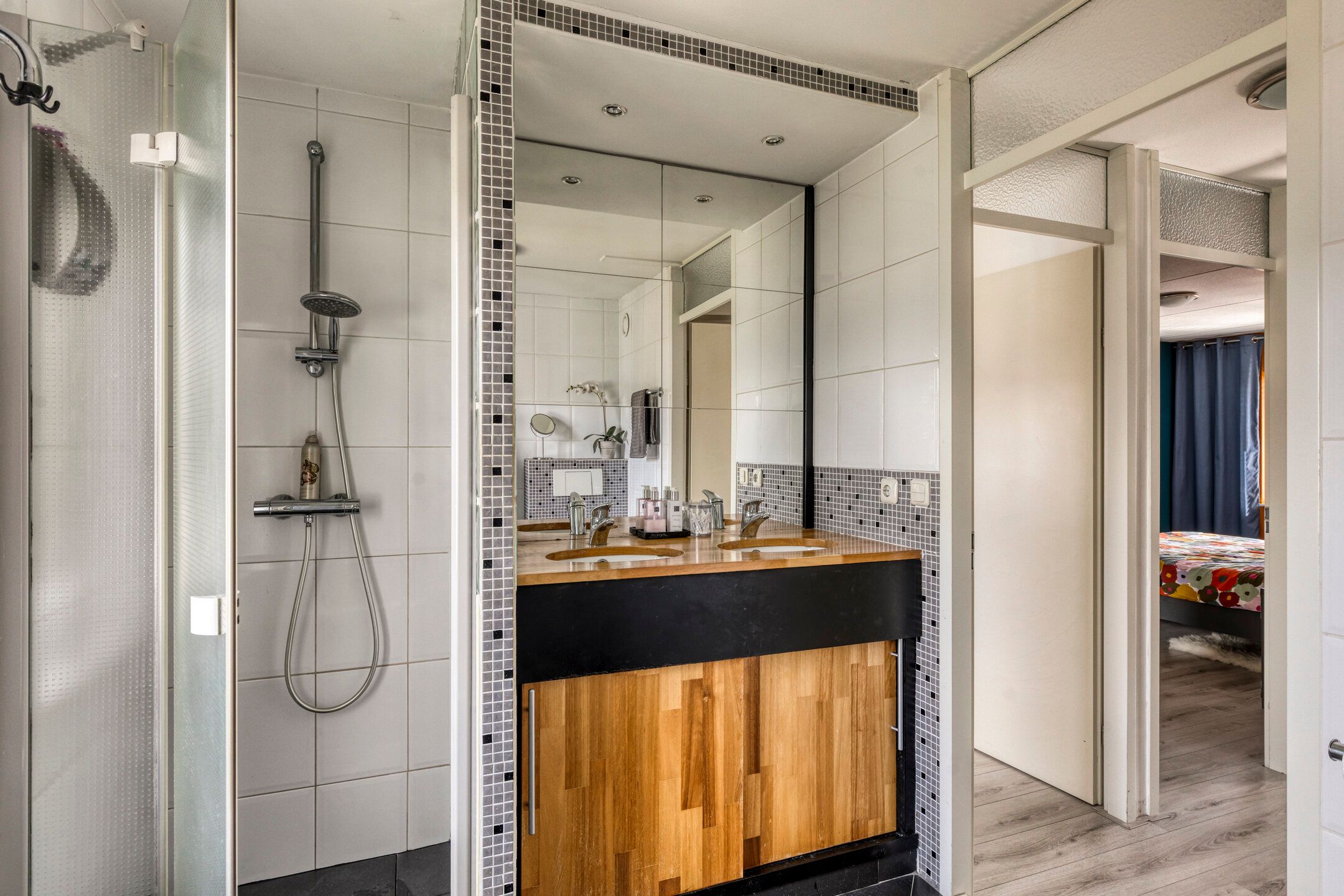 Foto 21 van Middenbeemsterstraat 27