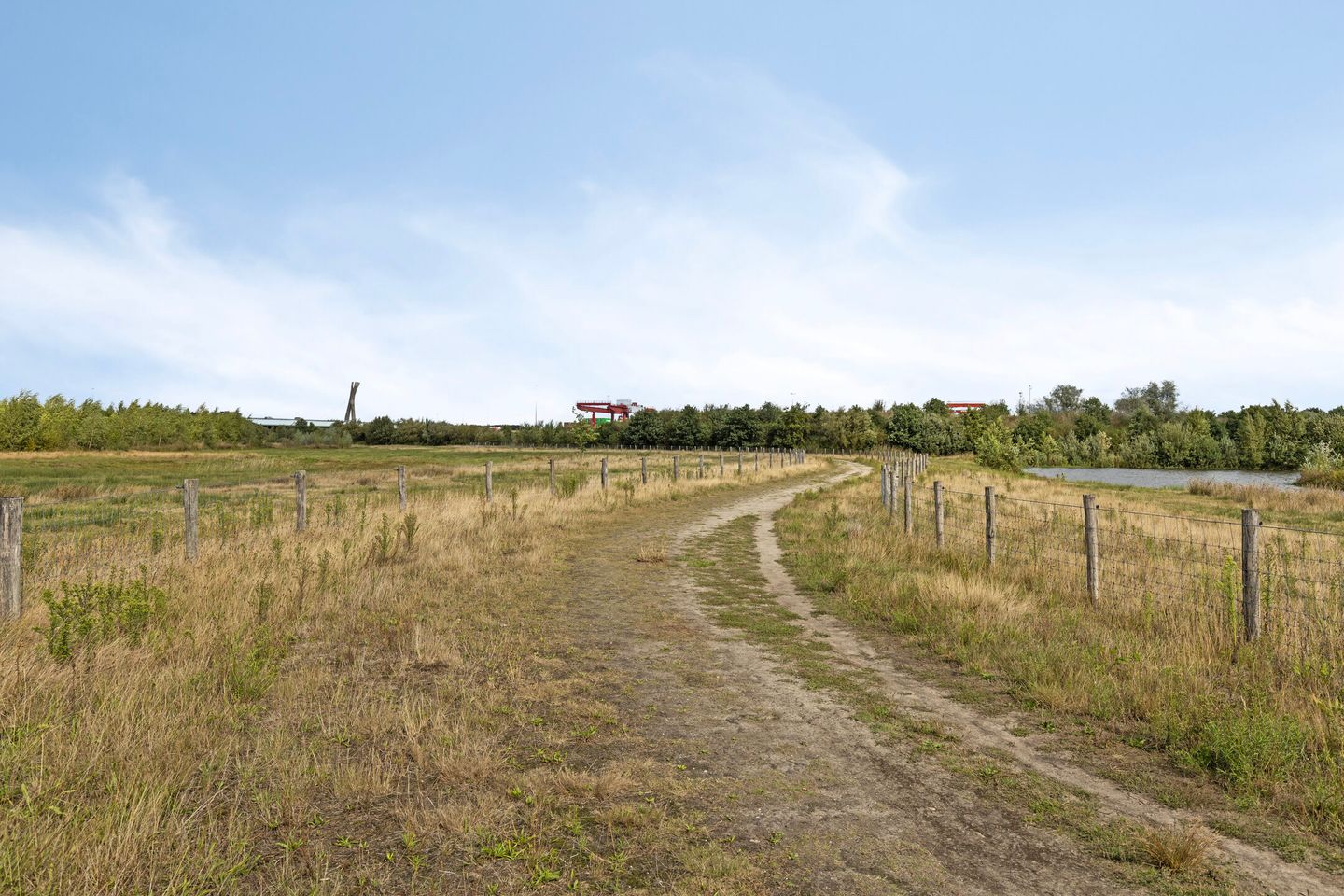 Foto 40 van Middenbeemsterstraat 27