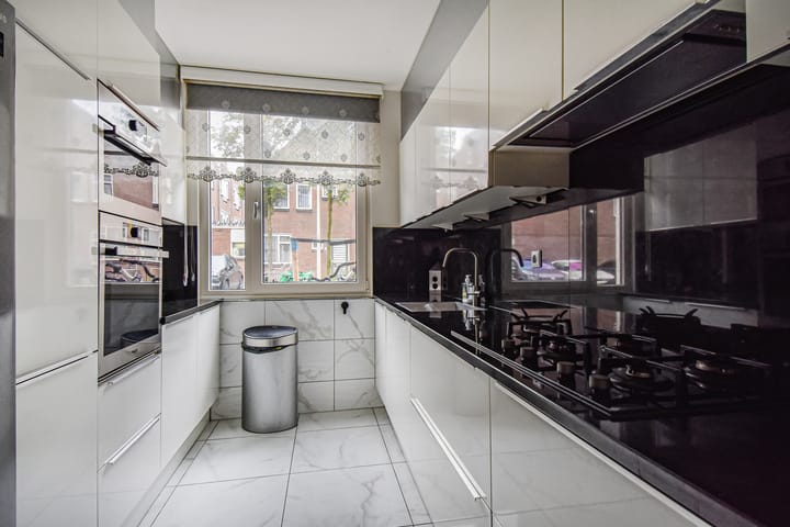 Foto 3 van Van Dijckstraat 114