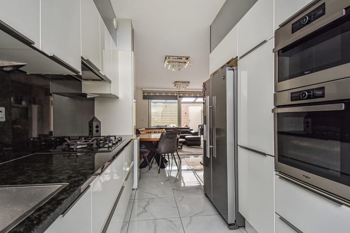 Foto 8 van Van Dijckstraat 114