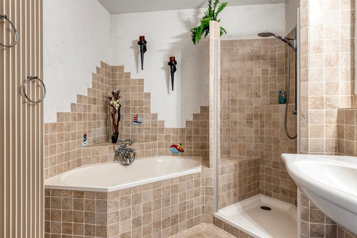 Photo 4 of Regenboogven 31