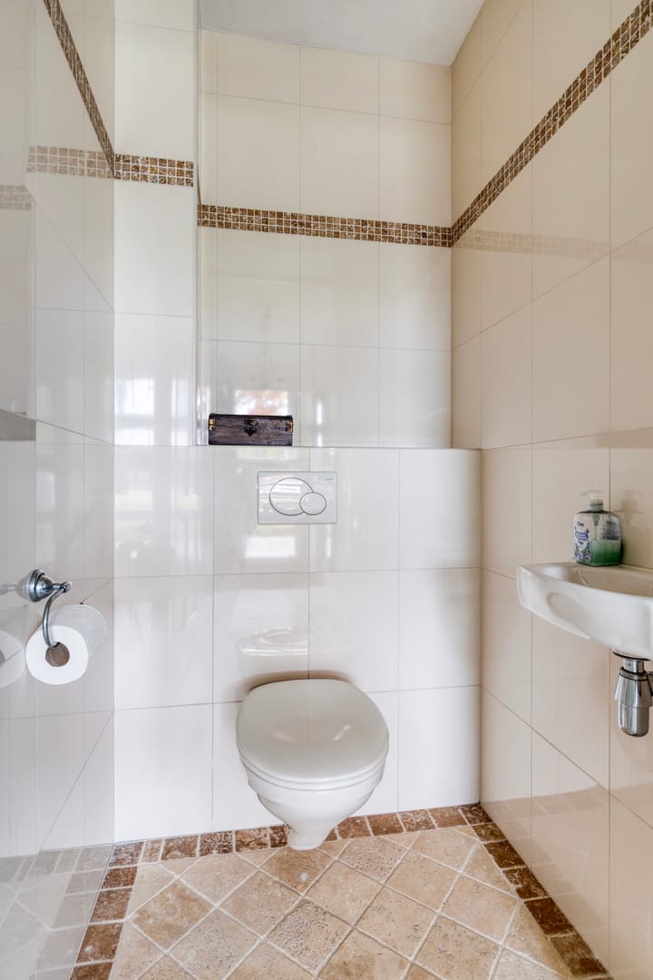 Photo 9 of Regenboogven 31