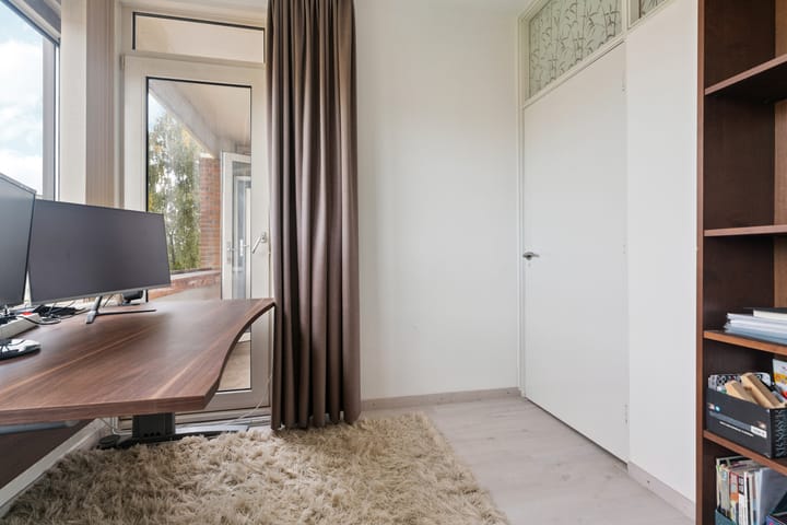 Foto 35 van Professor Hoogveldstraat 32