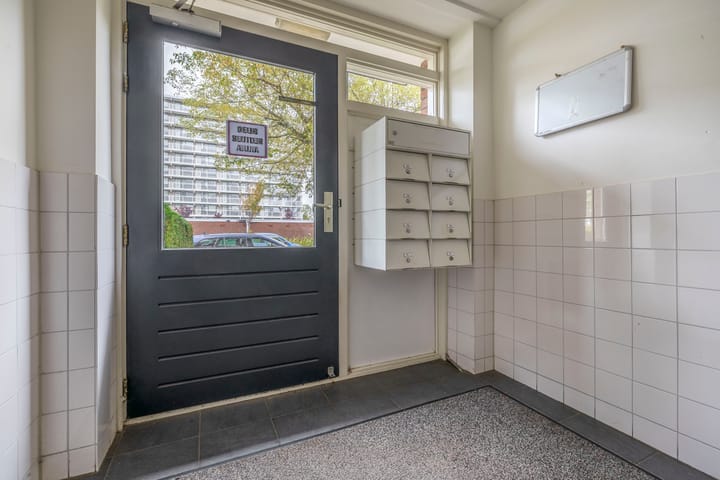 Photo 6 of Heyermansstraat 15-C