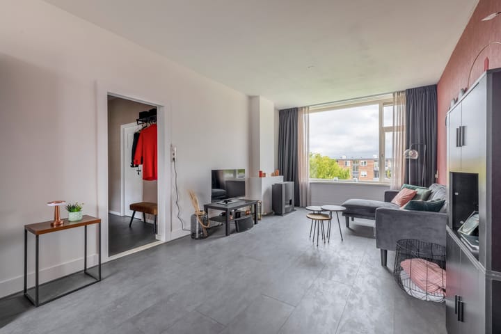 Photo 11 of Heyermansstraat 15-C