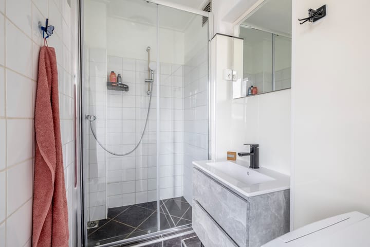 Photo 27 of Heyermansstraat 15-C