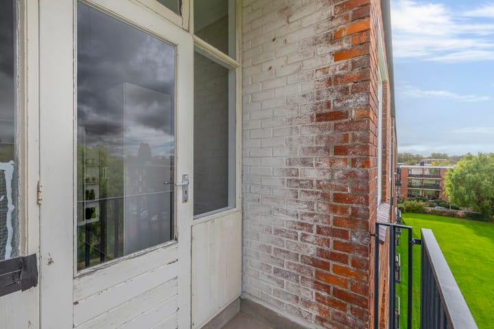 Photo 28 of Heyermansstraat 15-C