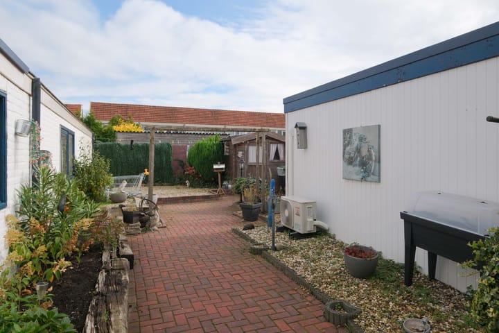 Foto 15 van Bornerbroeksestraat 128