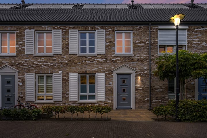 Photo 4 of Paardenbloemdreef 61