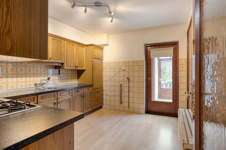 Foto 24 van Dorpstraat 105