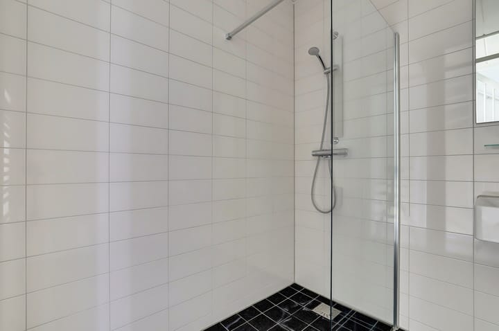 Photo 22 of Op de set 136