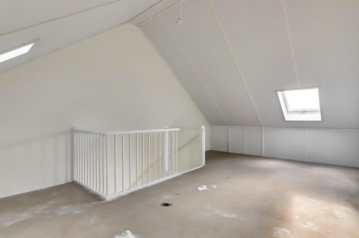 Photo 24 of Op de set 136