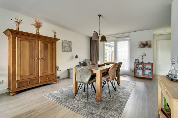 Foto 10 van Vliegheuvel 9