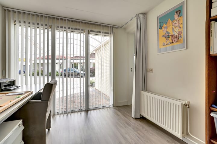 Foto 21 van Vliegheuvel 9