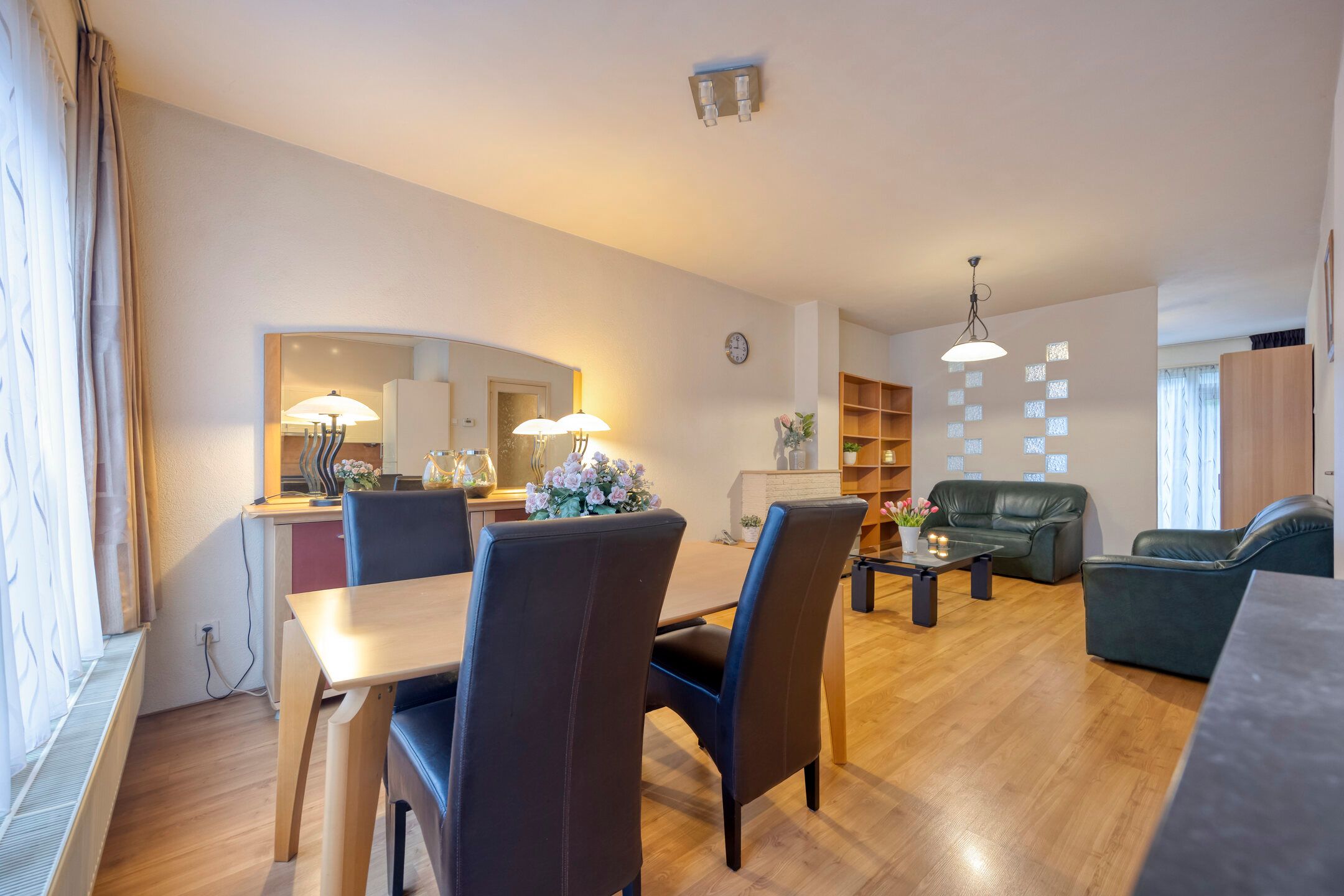 Foto 3 van Nieuwenhoornstraat 102-A