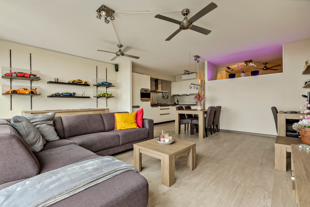 Foto 2 van Raadhuisplein 152