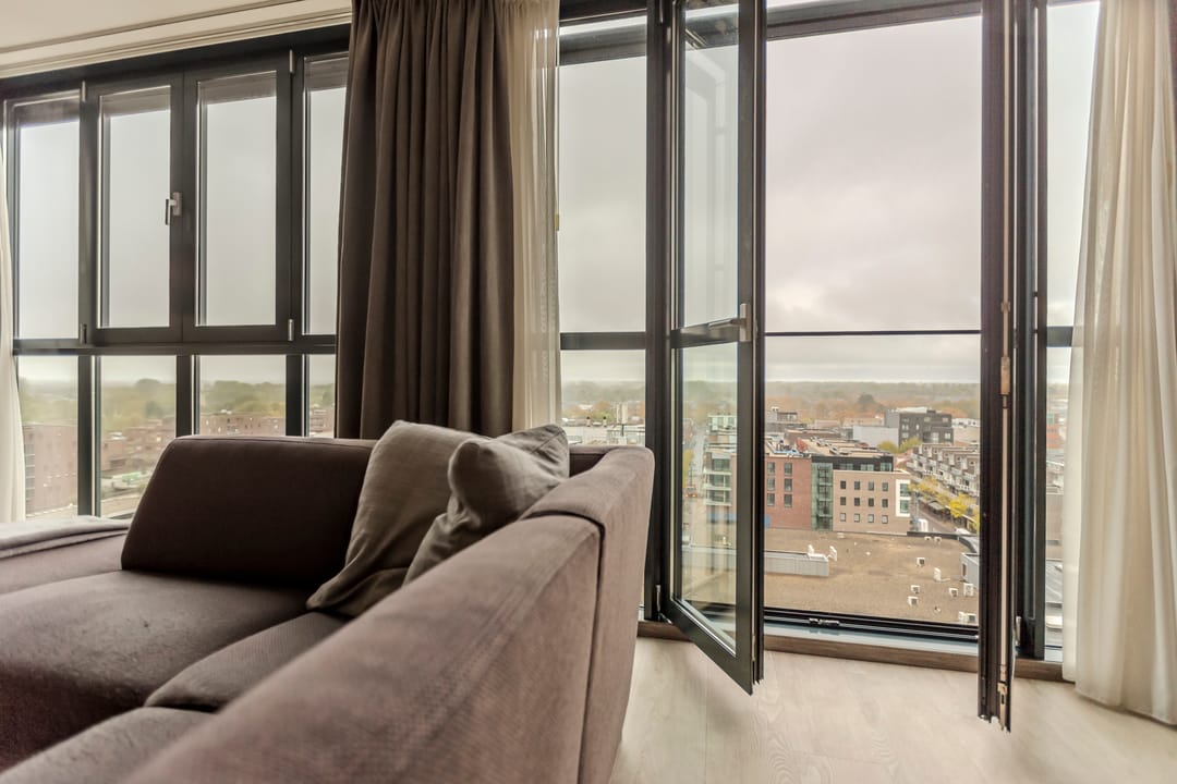 Foto 11 van Raadhuisplein 152