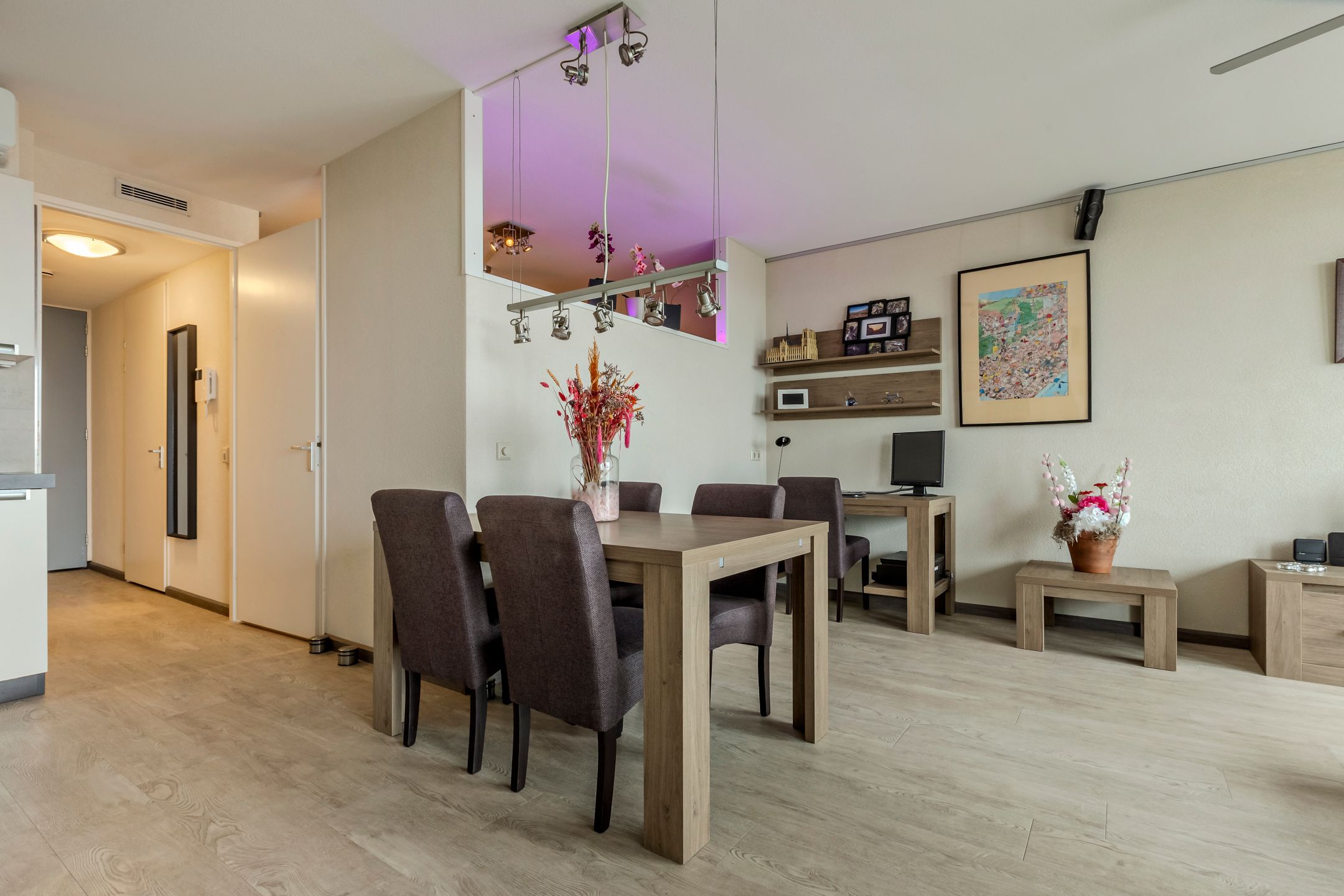 Foto 12 van Raadhuisplein 152