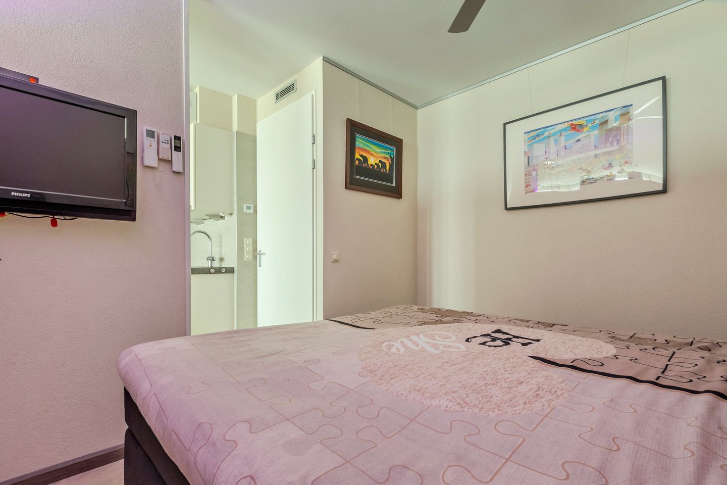 Foto 19 van Raadhuisplein 152