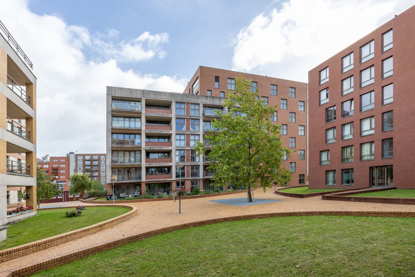 Foto 1 van Teakhout 100