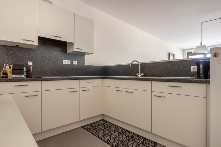 Photo 11 of Teakhout 100