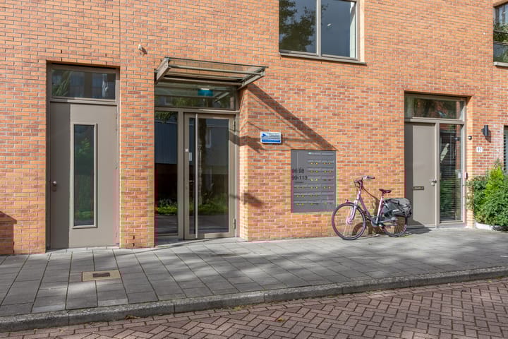 Photo 26 of Teakhout 100