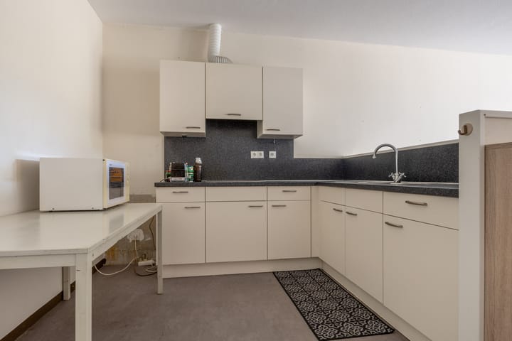 Photo 12 of Teakhout 100