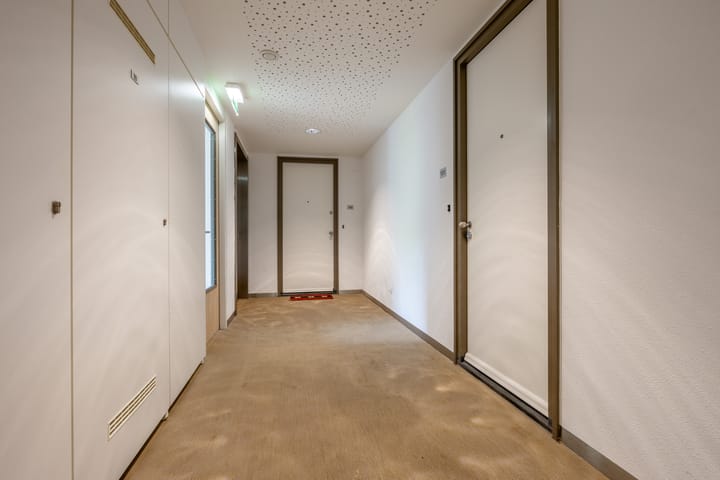 Photo 13 of Teakhout 100