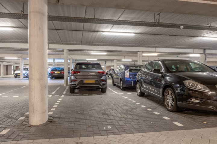 Photo 29 of Teakhout 100