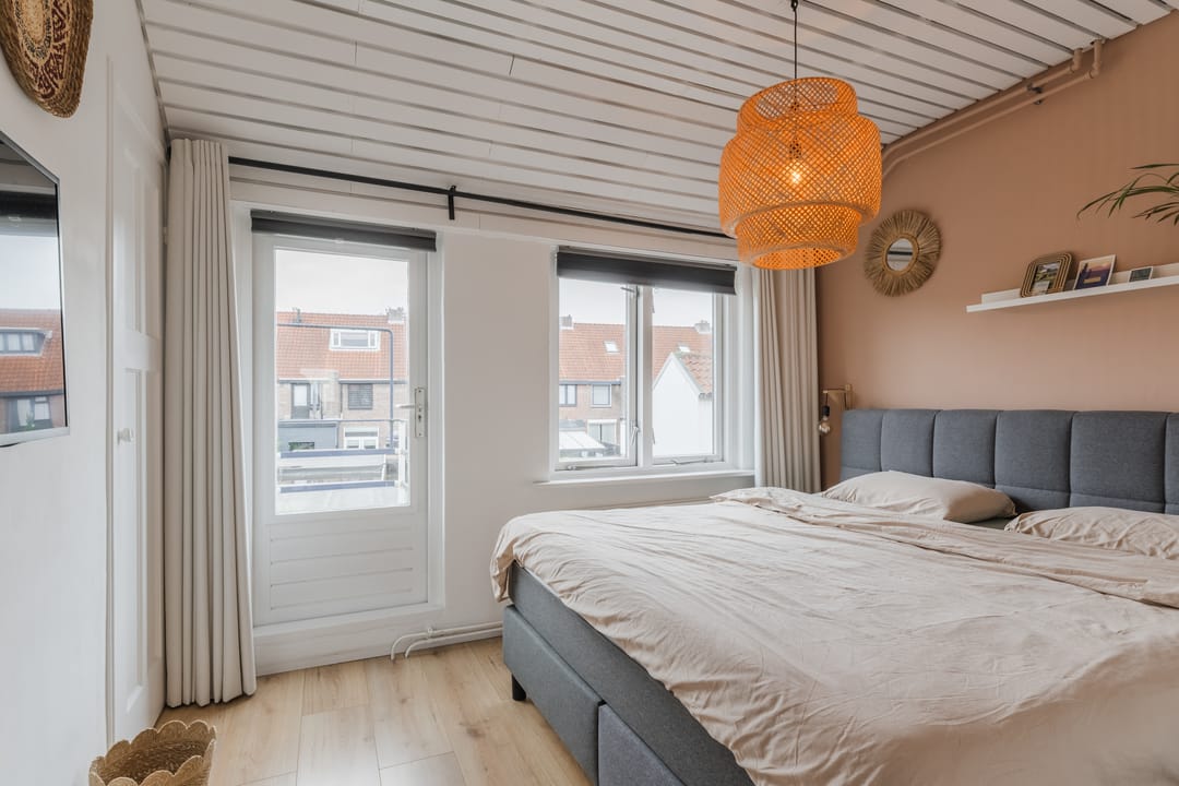 Photo 13 of Nuijtsstraat 37