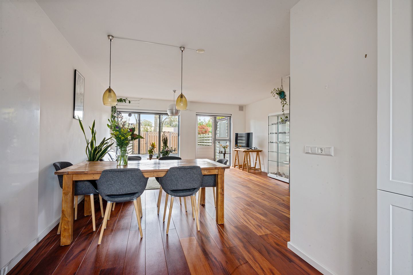 Photo 5 of Weerestein 73