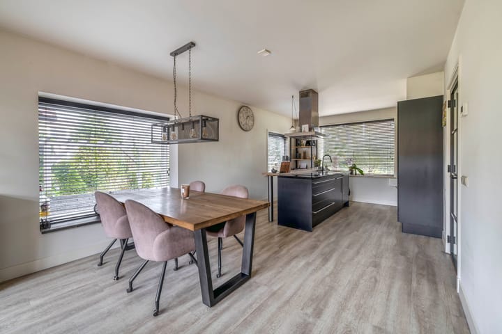 Photo 4 of Nassaupark 79