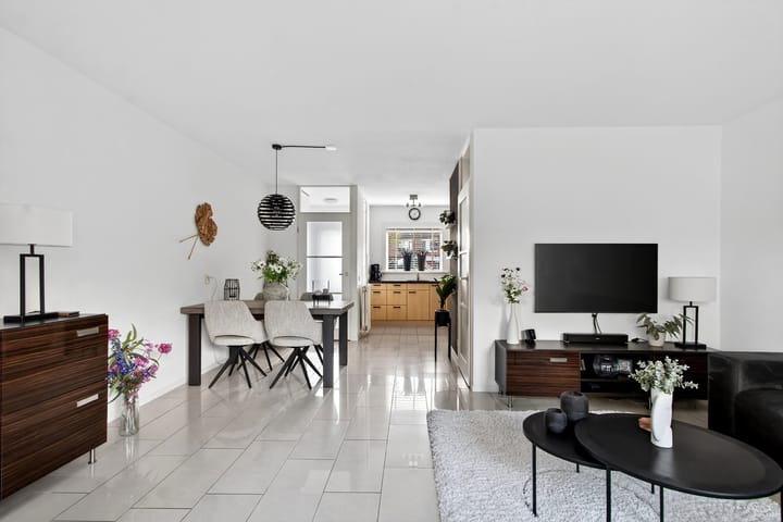 Photo 2 of Simon Vestdijk-erf 112