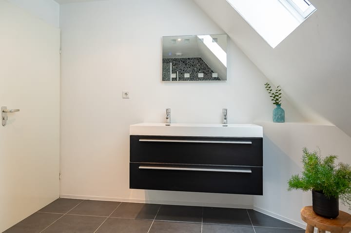 Photo 35 of Waardeel 24