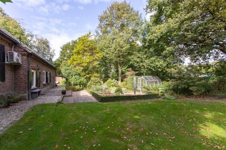 Photo 11 of Lugtenakkerstraat 5