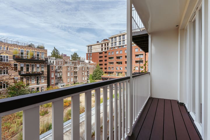 Photo 16 of Marcusstraat 13-2