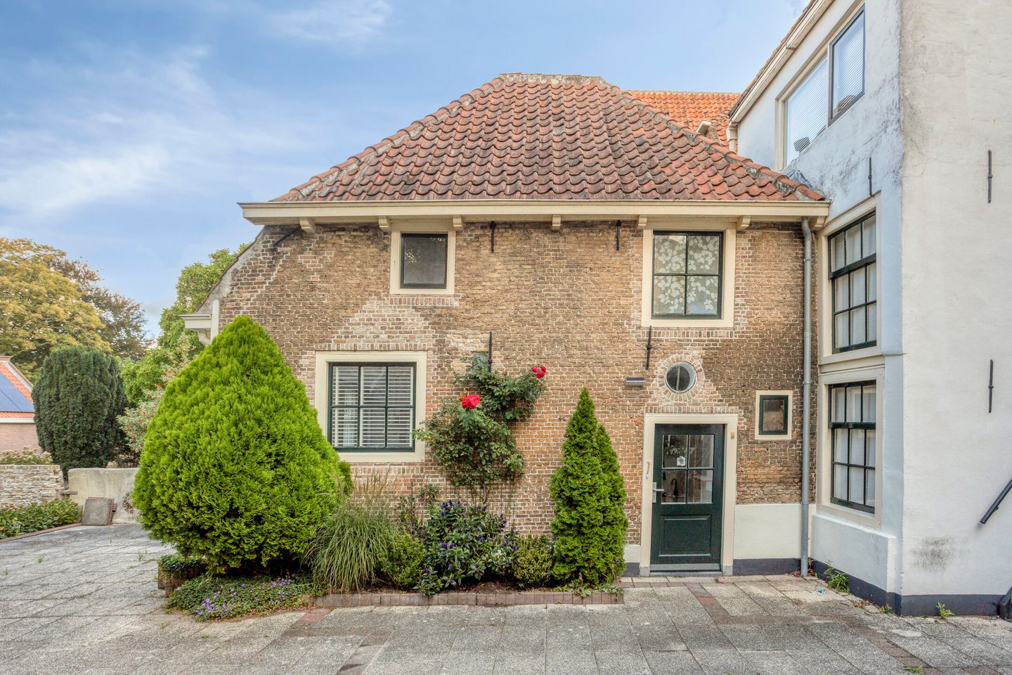 View photo 4 of Voorstraat 17-23