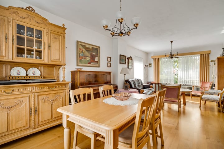 Photo 9 of Van Akenstraat 50