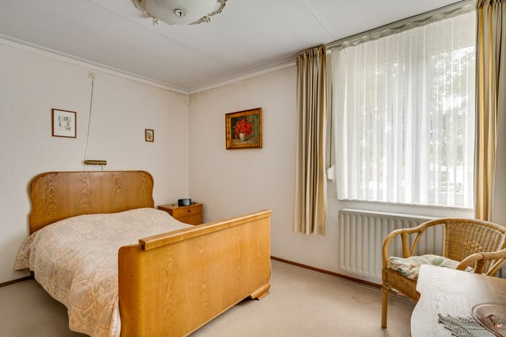 Photo 12 of Van Akenstraat 50